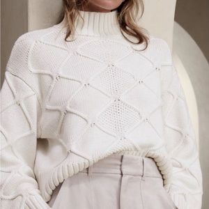 BNWT Oversized Cropped Cable Sweater